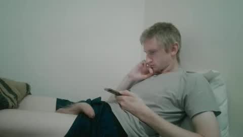 Snapshot of tcute0 chatting on May 2026 05:46:02 AM tcute0 online show from May 2026 05:46:02 AM