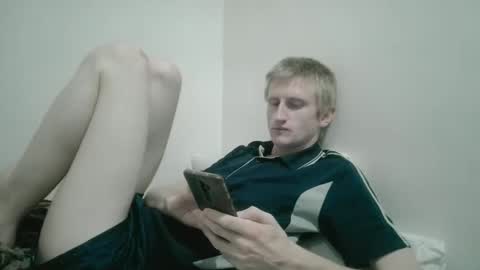 Snapshot of tcute0 chatting on May 2026 11:04:01 AM tcute0 online show from May 2026 11:04:01 AM