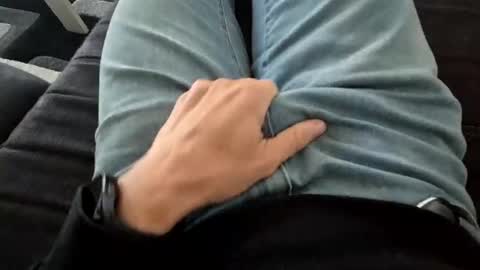 teaeumeer_2027 online show from April 2026 03:47:01 PM