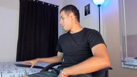 Danger online show from November 2025 10:42:02 PM