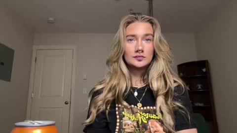 Snapshot of teamtragic chatting on November 2025 03:23:01 AM Katy online show from November 2025 03:23:01 AM