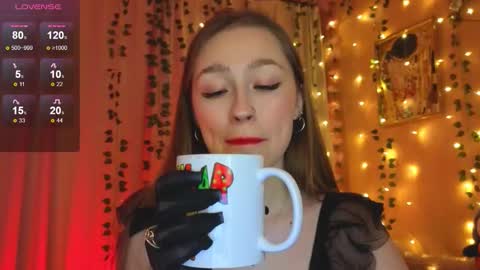 Snapshot of tease_mee_now chatting on October 2025 05:03:01 PM Eva online show from October 2025 05:03:01 PM