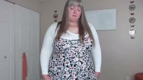 teases online show from April 2026 01:16:01 PM