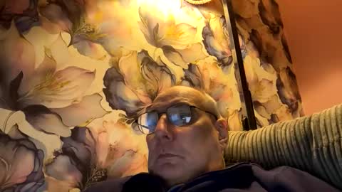 Mark online show from September 2025 06:42:01 PM