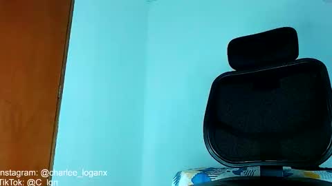 Charlee He online show from October 2025 11:06:01 AM