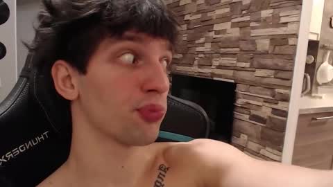 Snapshot of teddy_mode chatting on November 2025 02:54:01 PM Teddy online show from November 2025 02:54:01 PM