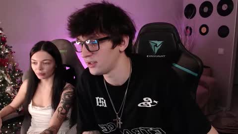 Snapshot of teddy_mode chatting on January 2026 12:30:01 PM Teddy online show from January 2026 12:30:01 PM