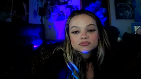 Snapshot of teddysky69 chatting on September 2025 03:45:02 AM Teddy Sky online show from September 2025 03:45:02 AM
