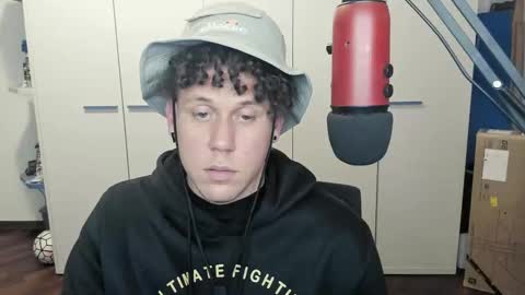 tedhmicro25 online show from February 2025 04:50:02 PM