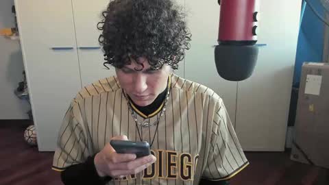 tedhmicro25 online show from February 2025 03:30:01 PM