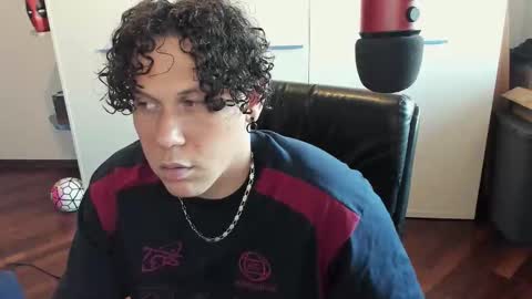 tedhmicro25 online show from October 2025 10:16:02 AM