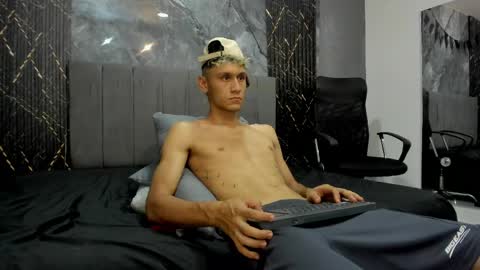 Tedy online show from April 2026 06:10:02 PM