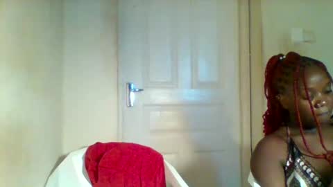 Snapshot of tee_kaicy chatting on December 2024 01:41:02 PM kaicy online show from December 2024 01:41:02 PM