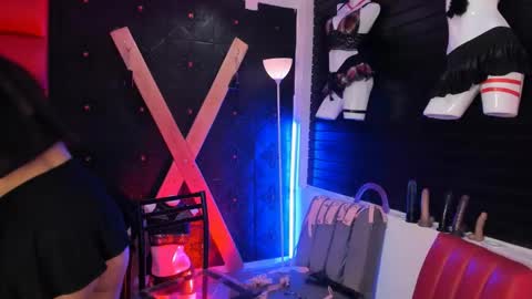 Tayloor online show from February 2026 03:05:02 AM