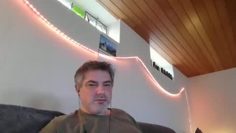 Peter online show from February 2025 11:35:02 AM