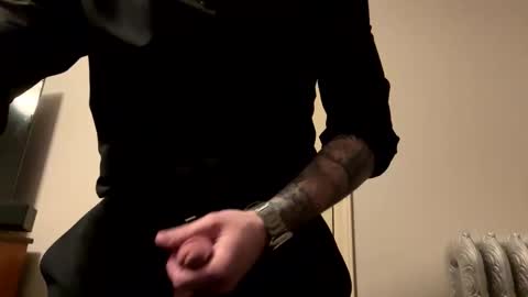 Twizzler online show from February 2025 06:21:01 AM