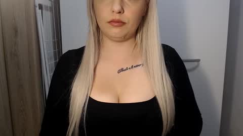 Teeyara  online show from February 2026 05:55:02 PM