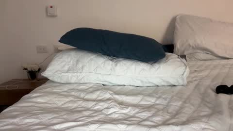 Amy No penetration Virgiin giirl online show from March 2026 01:16:02 PM