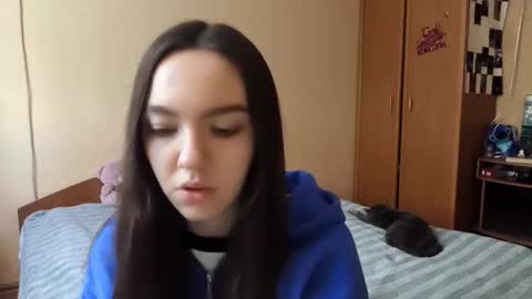 Snapshot of teganmeiser chatting on December 2025 07:37:01 AM Kimi online show from December 2025 07:37:01 AM