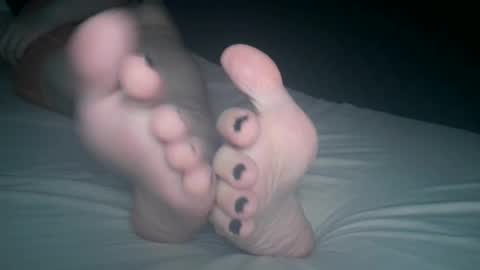 Viv West online show from October 2025 04:16:01 AM