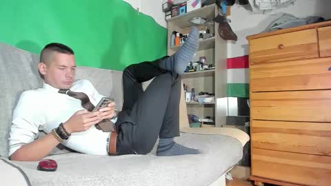 Virg Lszl online show from October 2025 02:48:01 PM