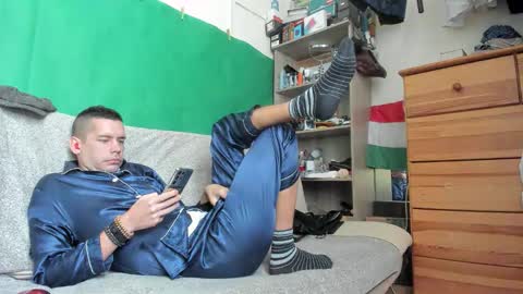 Virg Lszl online show from October 2025 11:38:01 AM