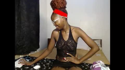 Snapshot of tempting_vibe chatting on February 2026 06:13:02 PM tempting_vibe online show from February 2026 06:13:02 PM