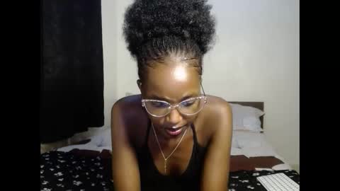 Snapshot of tempting_vibe chatting on March 2026 05:19:02 PM tempting_vibe online show from March 2026 05:19:02 PM