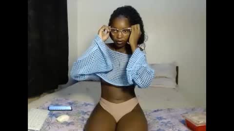 Snapshot of tempting_vibe chatting on April 2026 06:06:02 PM tempting_vibe online show from April 2026 06:06:02 PM