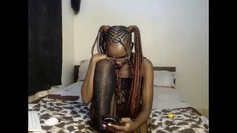 tempting_vibe online show from May 2026 10:48:02 PM