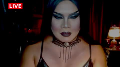 Snapshot of temptress_cocoxxx chatting on June 2026 07:33:01 PM Mistress Coco online show from June 2026 07:33:01 PM