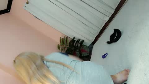 Hi 8tsME MADDISON online show from January 2025 01:44:01 AM
