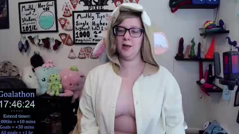 Snapshot of ten_tickle_pixie chatting on November 2025 07:24:01 PM Pixie and Tentacle Overlord online show from November 2025 07:24:01 PM