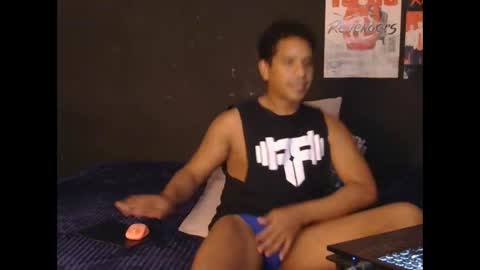 Snapshot of tendajih_black chatting on September 2025 01:28:02 AM Tendajih Black online show from September 2025 01:28:02 AM