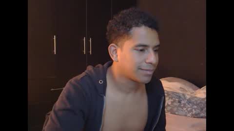 Snapshot of tendajih_black chatting on October 2025 11:57:02 PM Tendajih Black online show from October 2025 11:57:02 PM