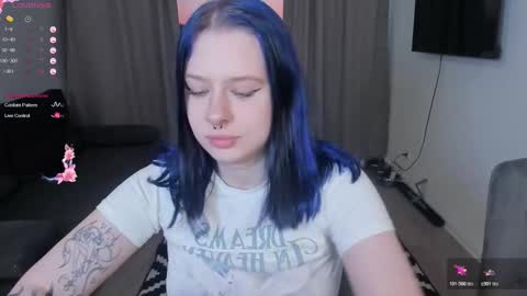 Snapshot of tender__kitty chatting on February 2026 03:20:01 PM Sue online show from February 2026 03:20:01 PM