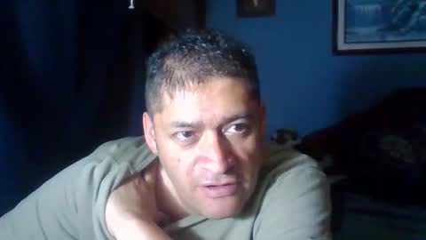 Snapshot of tender_eldelatienda chatting on November 2025 11:27:02 PM Fabio Canavaro online show from November 2025 11:27:02 PM