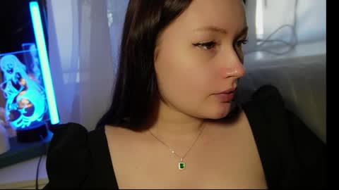 Snapshot of tendre_amelia chatting on June 2026 08:19:01 AM tendre_amelia online show from June 2026 08:19:01 AM