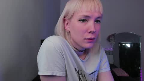 Kira online show from May 2026 01:38:01 PM