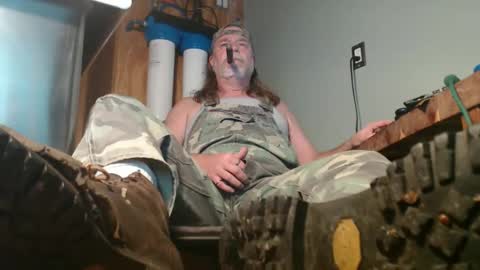 Snapshot of tennredneck chatting on March 2026 12:35:01 AM Tennredneck online show from March 2026 12:35:01 AM