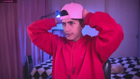 teo brown Independent model online show from January 2025 01:45:02 PM