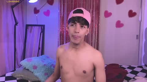 teo brown Independent model online show from February 2025 09:26:02 PM