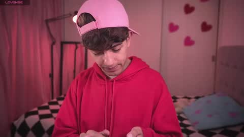 teo brown Independent model online show from March 2025 07:32:02 PM