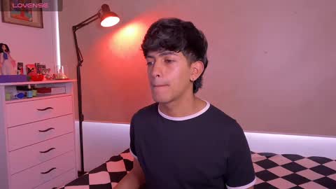 teo brown Independent model online show from September 2025 09:27:01 PM