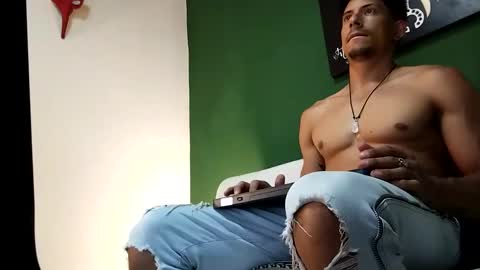 Snapshot of teoyes_ chatting on September 2025 11:04:02 PM teoyes_ online show from September 2025 11:04:02 PM