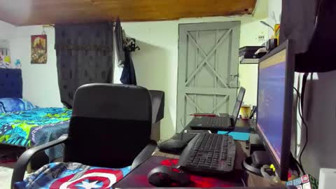 Snapshot of teoyes_ chatting on November 2025 11:48:01 PM teoyes_ online show from November 2025 11:48:01 PM