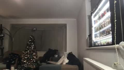 Snapshot of terence00000007 chatting on December 2025 01:34:01 AM Terence online show from December 2025 01:34:01 AM