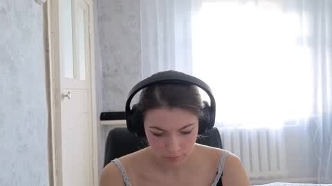 Snapshot of terranaufzinger chatting on September 2025 04:38:02 AM Anny Simpson online show from September 2025 04:38:02 AM