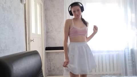 Snapshot of terranaufzinger chatting on October 2025 04:42:01 AM Anny Simpson online show from October 2025 04:42:01 AM