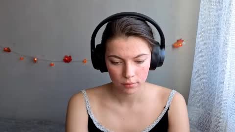 Snapshot of terranaufzinger chatting on October 2025 04:46:02 AM Anny Simpson online show from October 2025 04:46:02 AM